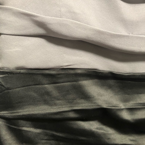 Two Tone Ruffled Dress - Picture 4 of 4